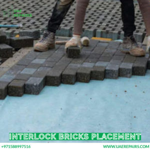 Interlock Bricks Placement